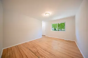 222 Kirk Ave, Ypsilanti, MI 48197 - Photo 5