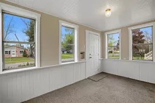 35230 Sheffield St, Westland, MI 48186 - Photo 3