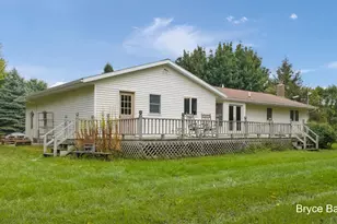 14855 Coalter Ave NW, Kent City, MI 49330 - Photo 11
