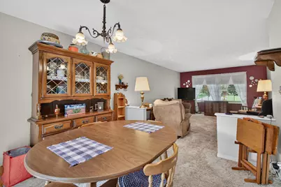 611 Charleston Road, Lansing, MI 48917 - Photo 9