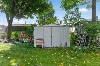 611 Charleston Road, Lansing, MI 48917 - Photo 45