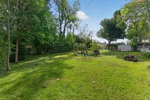 611 Charleston Rd, Lansing, MI 48917 - Photo 39