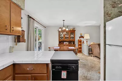 611 Charleston Road, Lansing, MI 48917 - Photo 15