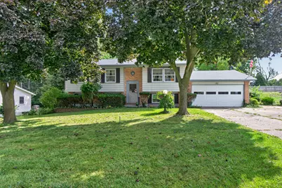 611 Charleston Road, Lansing, MI 48917 - Photo 3