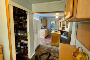 162 Harrison St, Manistee, MI 49660 - Photo 11