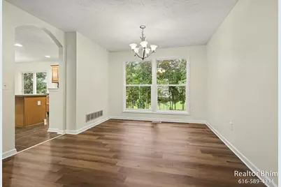 3689 Maple Hurst Drive SE, Kentwood, MI 49512 - Photo 25