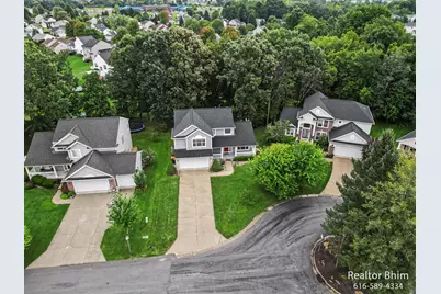 3689 Maple Hurst Drive SE, Kentwood, MI 49512 - Photo 7