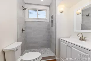 531 W Webster Ave, Muskegon, MI 49440 - Photo 7