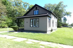 1097 Pearl St, Benton Harbor, MI 49022 - Photo 1
