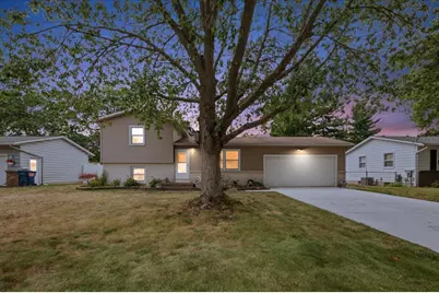 5077 Madison Avenue SE, Kentwood, MI 49548 - Photo 3