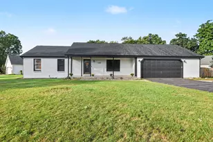 151 Jacaranda Dr, Battle Creek, MI 49015 - Photo 1