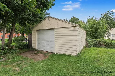 1187 Washington Avenue, Muskegon, MI 49441 - Photo 7