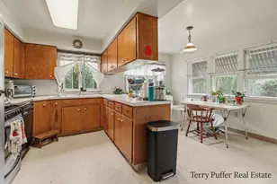 1187 Washington Ave, Muskegon, MI 49441 - Photo 9