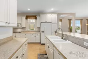7403 Watermark Dr, Allendale, MI 49401 - Photo 9