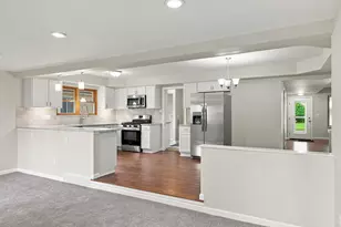 1810 Briarwood Dr, Madison Heights, MI 48071 - Photo 23