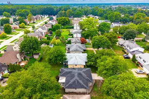 1810 Briarwood Dr, Madison Heights, MI 48071 - Photo 5