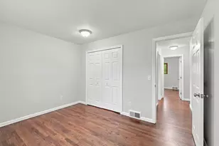 1810 Briarwood Dr, Madison Heights, MI 48071 - Photo 35