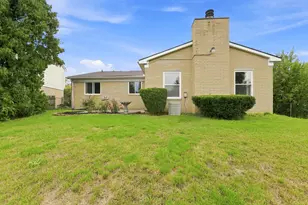 29253 Perth St, Livonia, MI 48154 - Photo 27