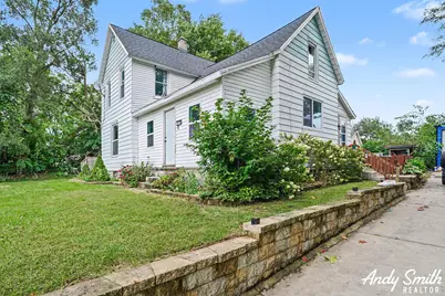 2230 Hoyle Avenue NW, Grand Rapids, MI 49544 - Photo 1