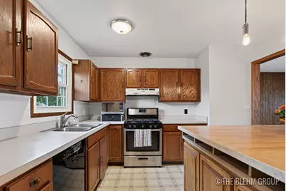 2523 44th Street SW, Wyoming, MI 49519 - Photo 9