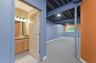 7403 Pine Creek Trail, Waterford, MI 48327 - Photo 21