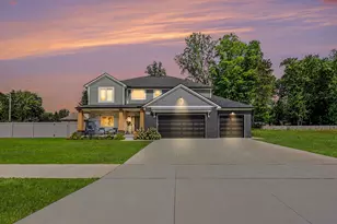 29101 Brooke Mdws Ct, Chesterfield, MI 48047 - Photo 3