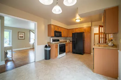 1355 W Broadway Avenue, Muskegon, MI 49441 - Photo 11