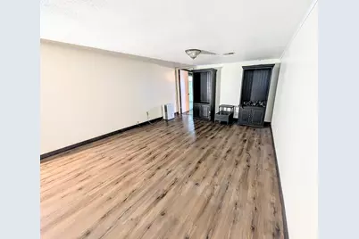 1355 W Broadway Avenue, Muskegon, MI 49441 - Photo 31
