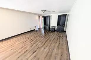 1355 W Broadway Ave, Muskegon, MI 49441 - Photo 31