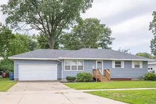 1355 W Broadway Ave, Muskegon, MI 49441 - Photo 35