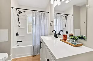 812 Graceland St NE, Grand Rapids, MI 49505 - Photo 21