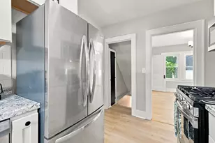 812 Graceland St NE, Grand Rapids, MI 49505 - Photo 17