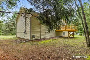 11574 Linda Ln, Gowen, MI 49326 - Photo 23