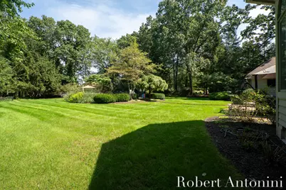 6581 Donnegal Court SE, Grand Rapids, MI 49546 - Photo 9