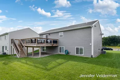 331 N Tannenbaum Trail, Cedar Springs, MI 49319 - Photo 29