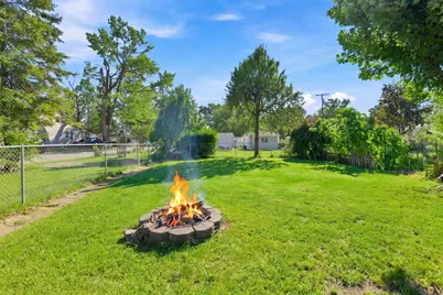204 Lathrop Avenue, Algonac, MI 48001 - Photo 17