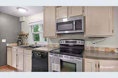 5059 12 Mile Road NE, Rockford, MI 49341 - Photo 5