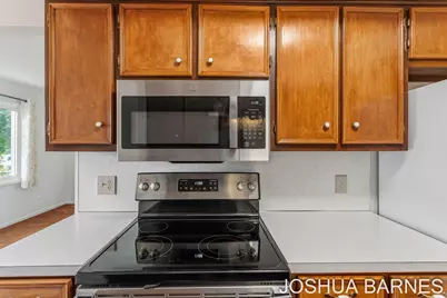 230 S State Street #29, Zeeland, MI 49464 - Photo 19