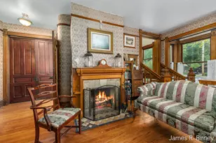 529 Avery St, Lowell, MI 49331 - Photo 5