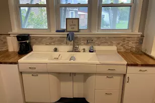 109 W Melendy St, Ludington, MI 49431 - Photo 5
