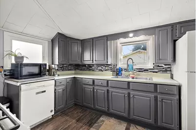1006 Hovey Street SW, Grand Rapids, MI 49504 - Photo 5