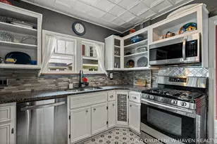 1227 Colorado Ave SE, Grand Rapids, MI 49506 - Photo 15