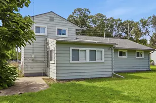 289 S Williams Lake Rd, Waterford, MI 48327 - Photo 37