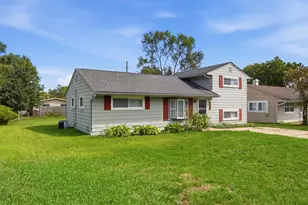 289 S Williams Lake Rd, Waterford, MI 48327 - Photo 5