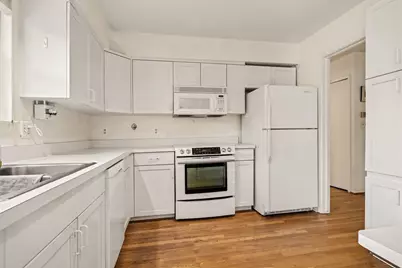 2206 Rivenoak Court, Ann Arbor, MI 48103 - Photo 7