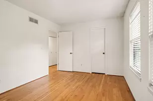 2206 Rivenoak Ct, Ann Arbor, MI 48103 - Photo 17
