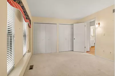 2206 Rivenoak Court, Ann Arbor, MI 48103 - Photo 15