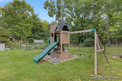 1910 Knapp Street NE, Grand Rapids, MI 49505 - Photo 47