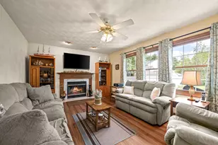 3623 Lincoln Pines St, Saint Joseph, MI 49085 - Photo 9