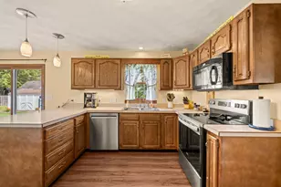 3623 Lincoln Pines St, Saint Joseph, MI 49085 - Photo 15
